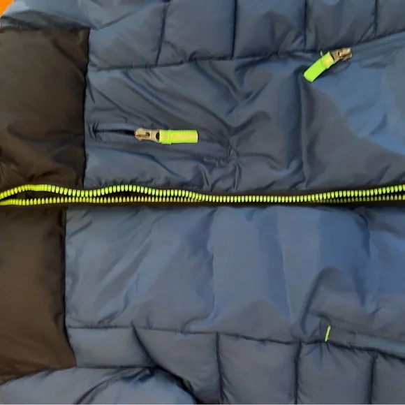 Boys Champion Winter Jacket- Size: 8-10